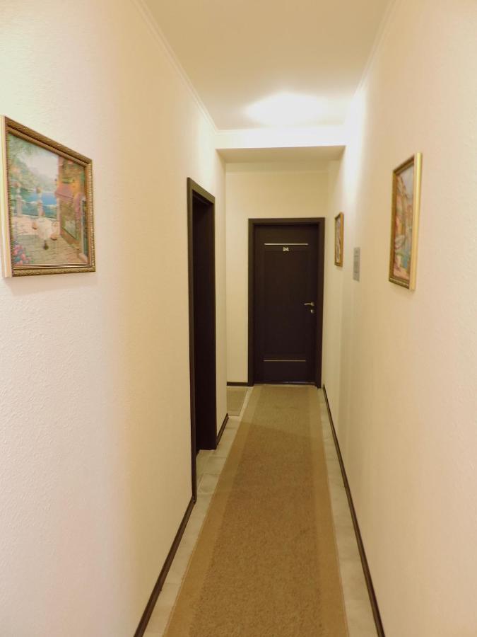 Breeze Hotel Odessa Exteriör bild
